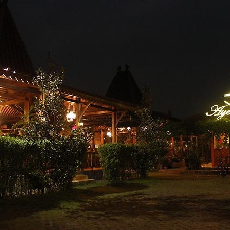 Joglo Ayem Tentrem Prambanan Exterior photo