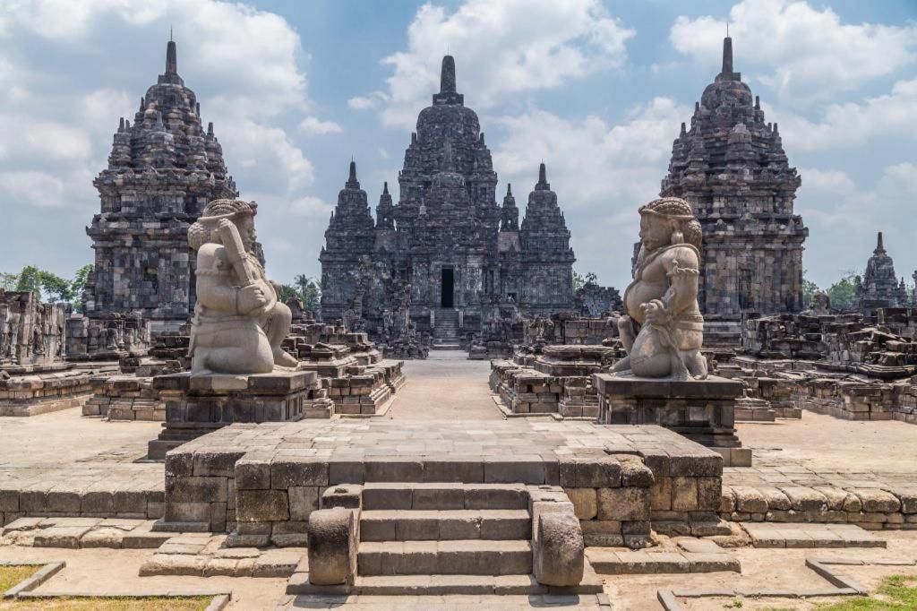 Joglo Ayem Tentrem Prambanan Exterior photo