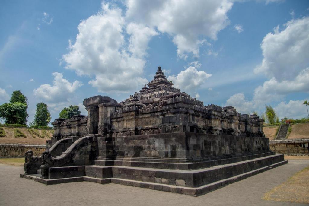 Joglo Ayem Tentrem Prambanan Exterior photo