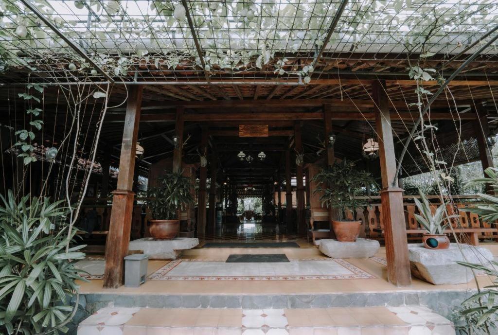 Joglo Ayem Tentrem Prambanan Exterior photo