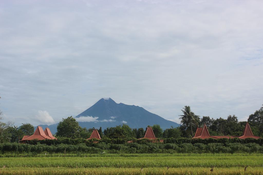 Joglo Ayem Tentrem Prambanan Exterior photo
